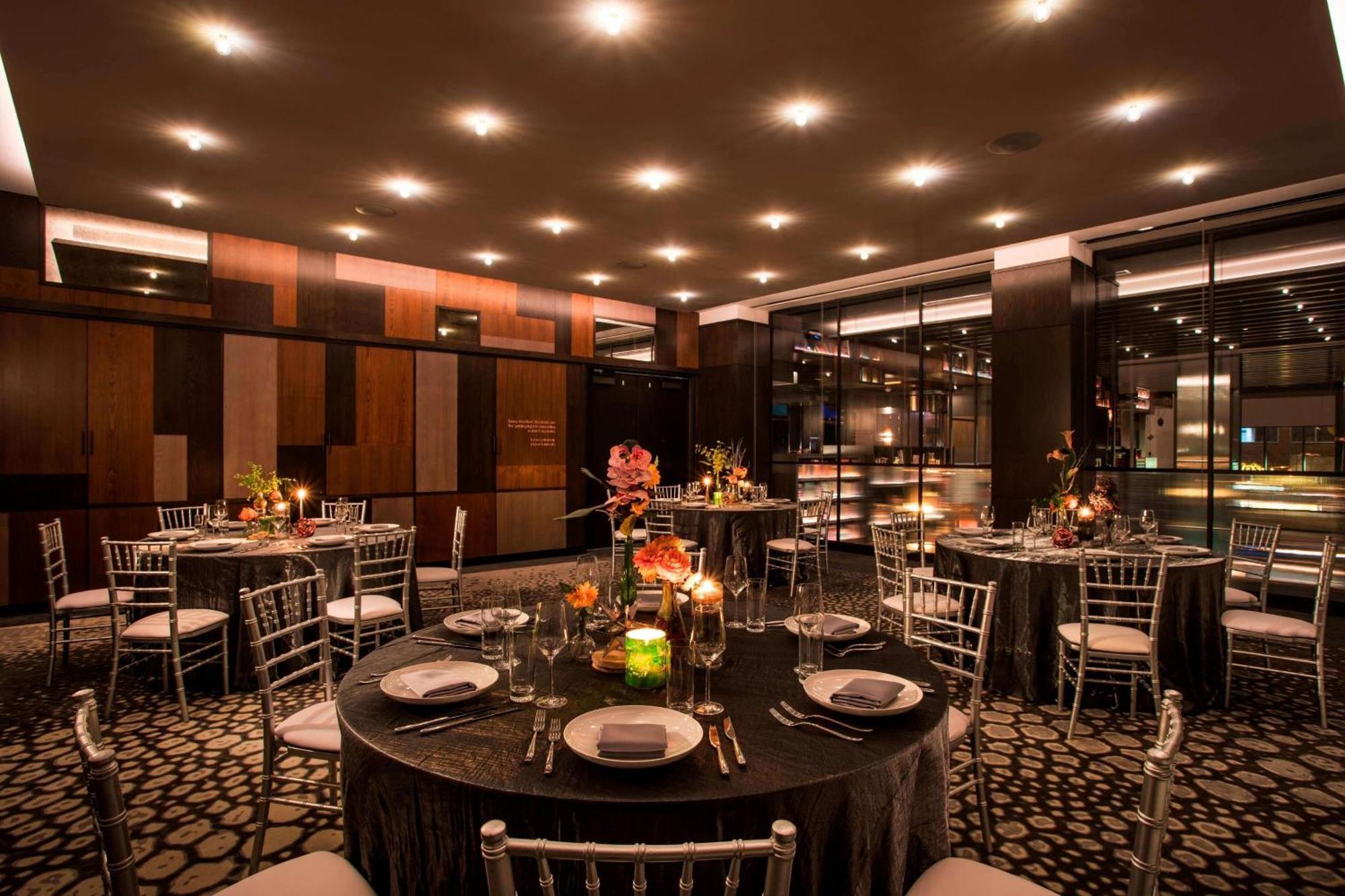Hotel Emc2, Autograph Collection Chicago Exterior photo