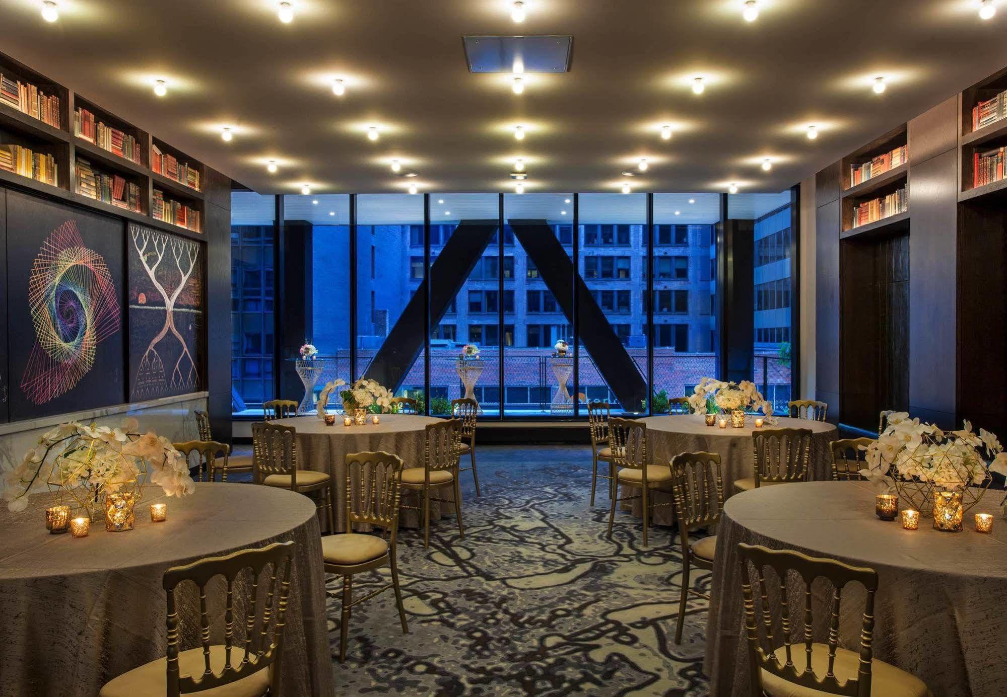 Hotel Emc2, Autograph Collection Chicago Exterior photo